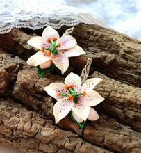 Load image into Gallery viewer, Earrings &quot;Lily&quot;
