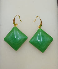 Load image into Gallery viewer, Earrings, epoxy resin
