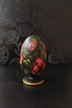 Load image into Gallery viewer, Wooden easter egg &quot;Poppy&quot;
