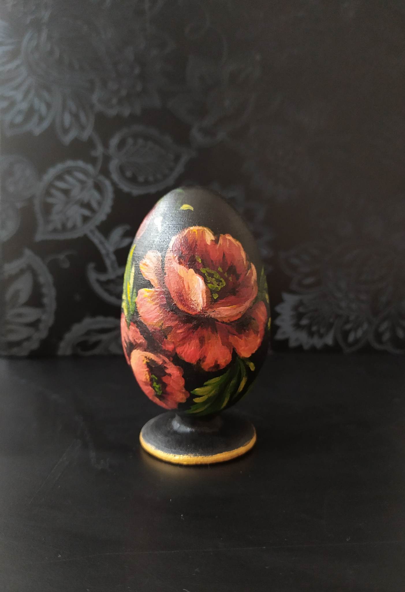 Wooden easter egg 